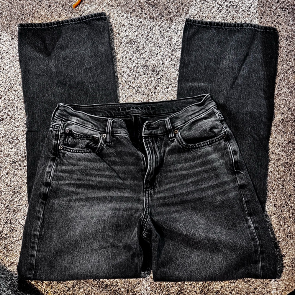 American Eagle Distressed Jean